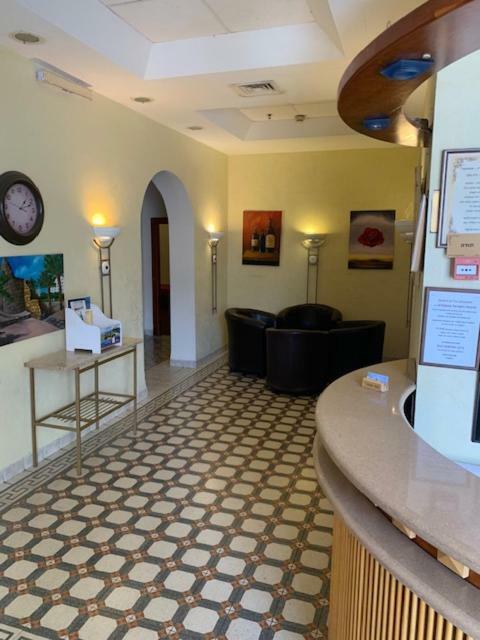 Bergik Hotel Тиберия Екстериор снимка