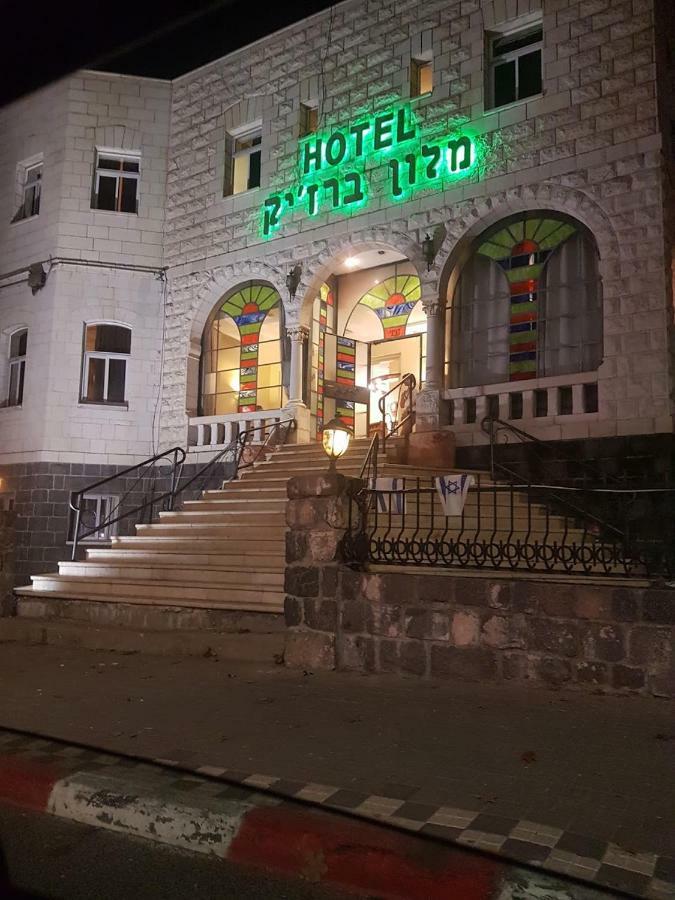 Bergik Hotel Тиберия Екстериор снимка