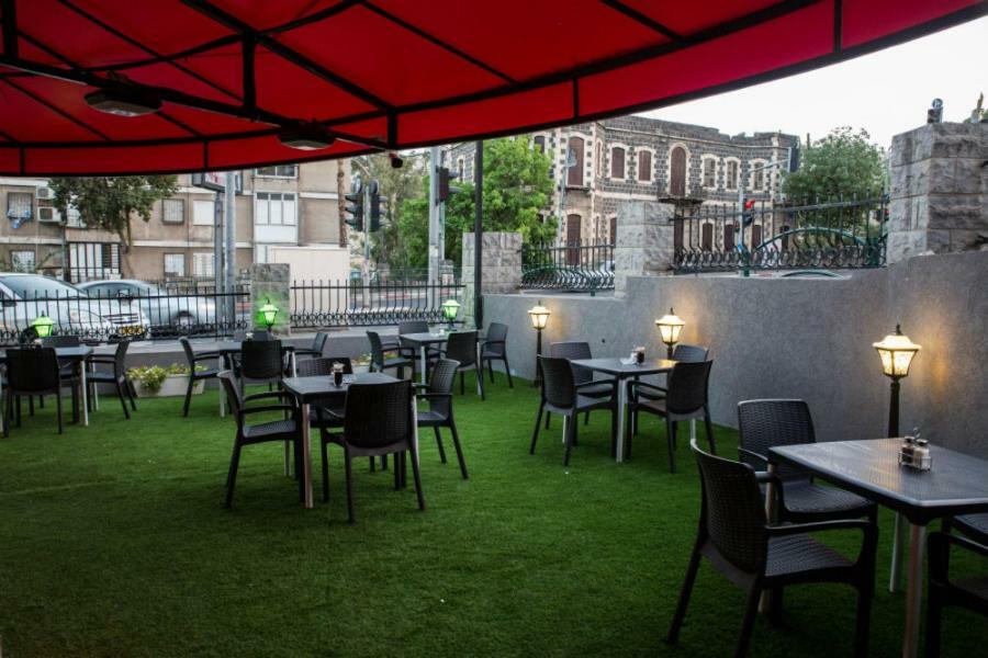 Bergik Hotel Тиберия Екстериор снимка